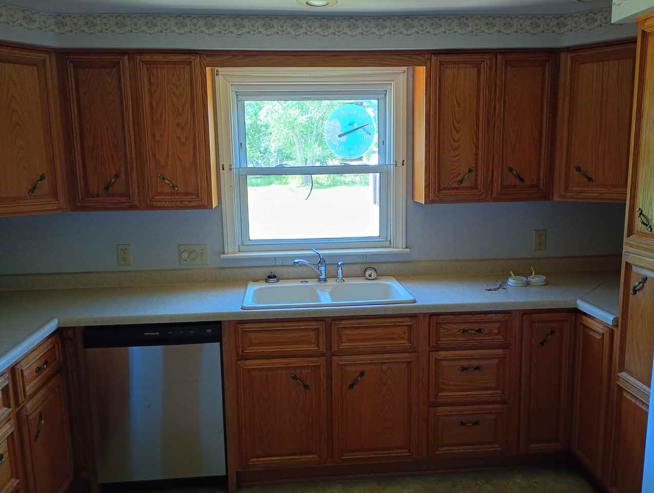 1511 Timber Rd - Photo 6 of 23
