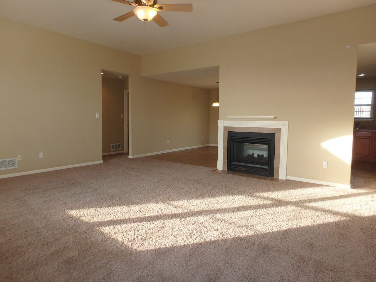 407 Golden Eagle Dr - Photo 3 of 24