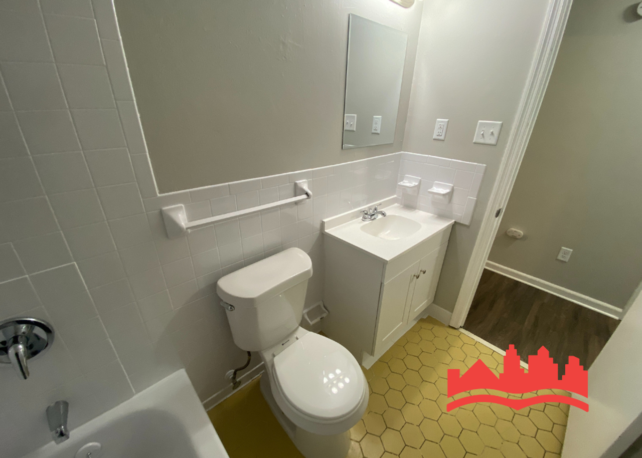 3935 Battlefield Dr - Photo 3 of 15