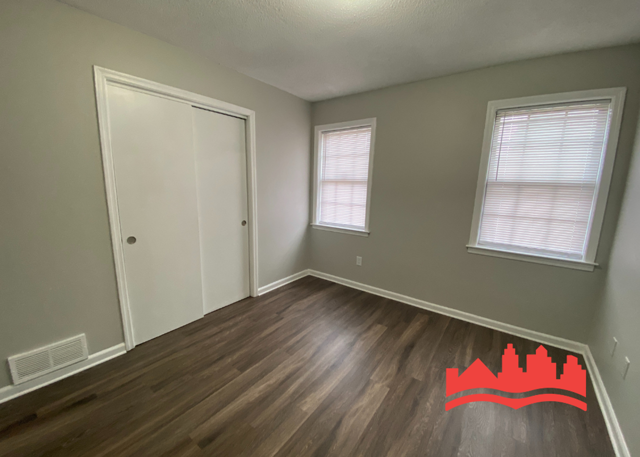 3935 Battlefield Dr - Photo 5 of 15