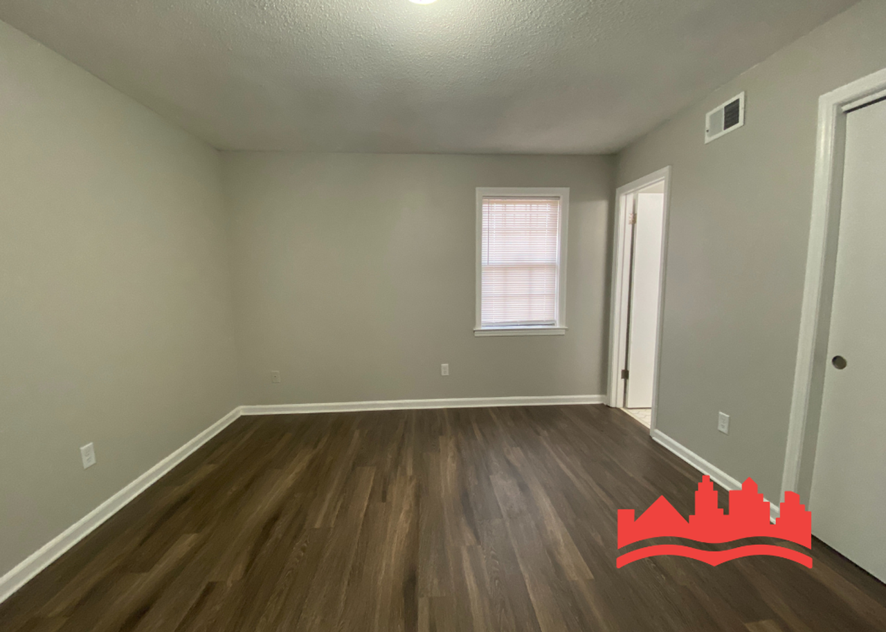 3935 Battlefield Dr - Photo 7 of 15