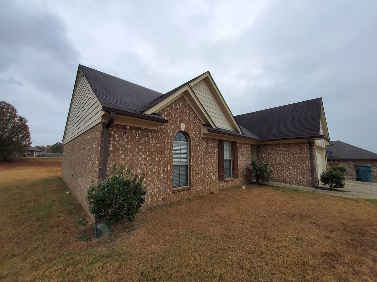 8898 Rasco Hills Cv - Photo 2 of 24