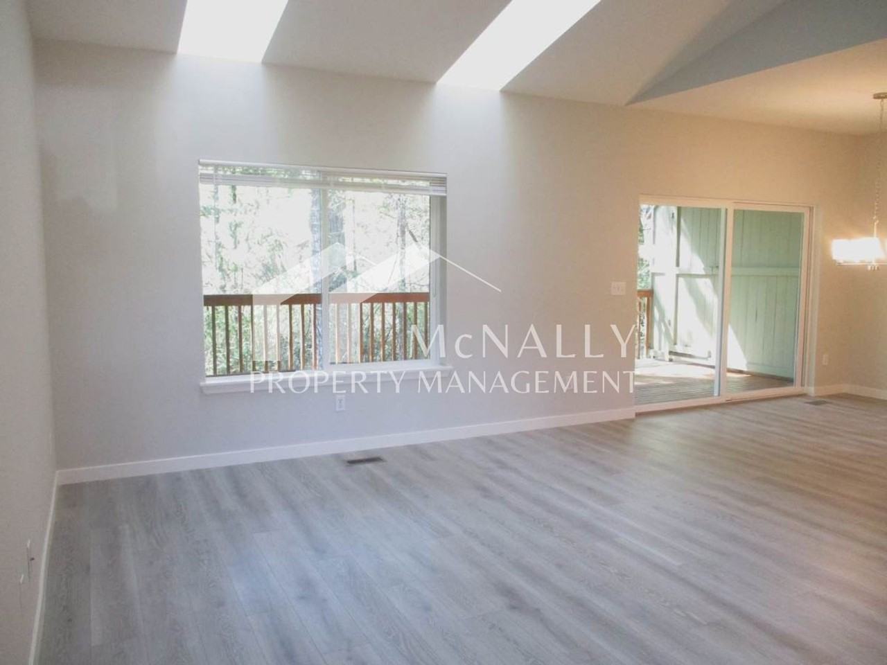 14002 95th Ave Nw - Photo 3 of 13