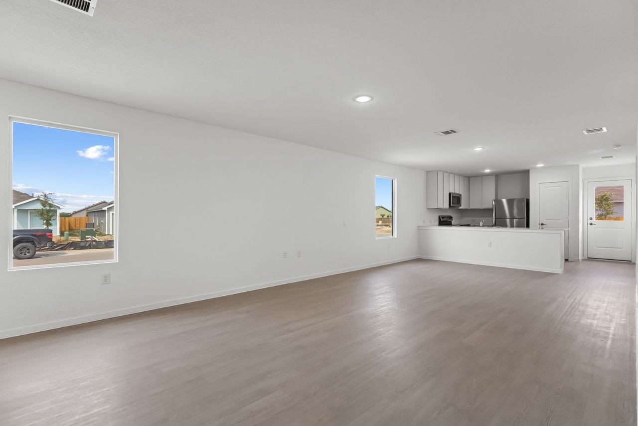 1003 Beck Ter - Photo 6 of 25