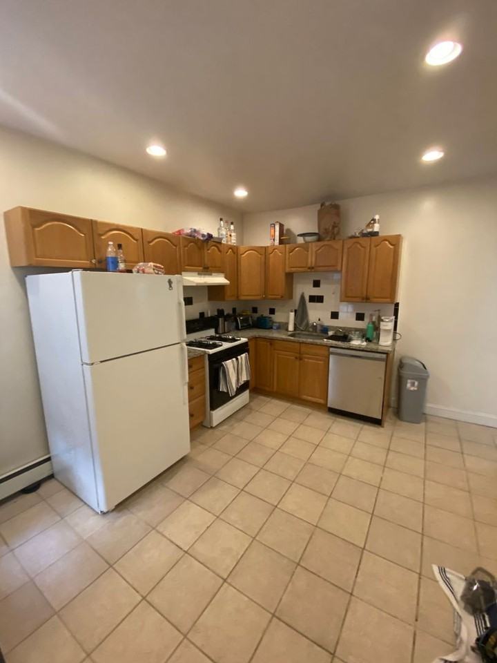 38 Orkney Rd - Photo 5 of 15