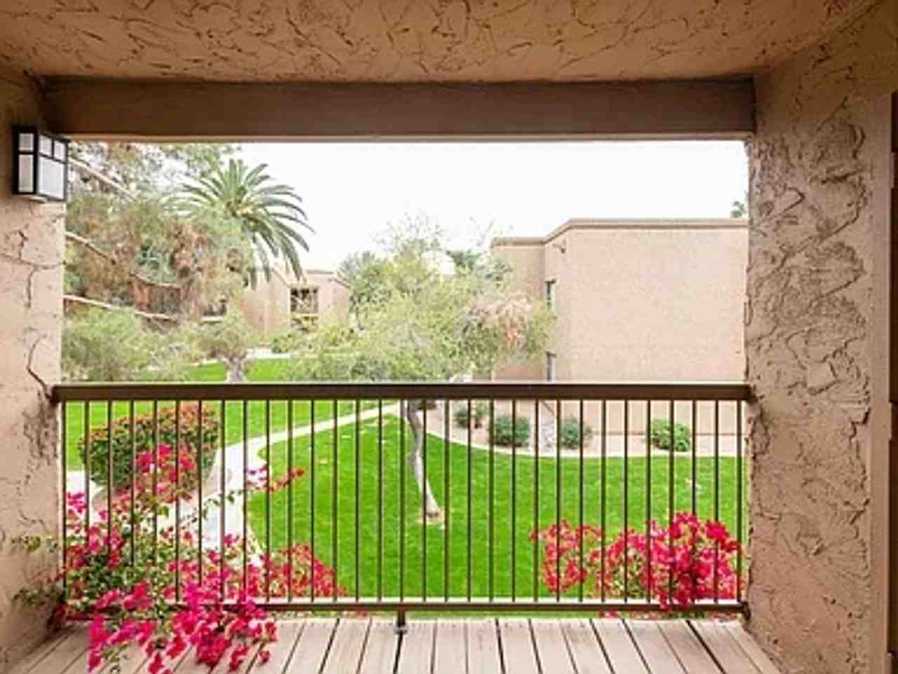 8256 E Arabian Trl #226 - Photo 3 of 8