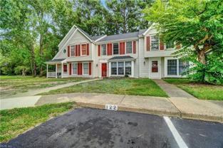 122 Sterling Ct - Photo 1 of 1