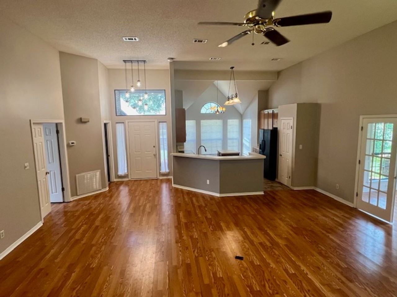 1236 Whitewood Way - Photo 2 of 21
