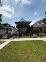 featured image of 4828 Melville Ave
