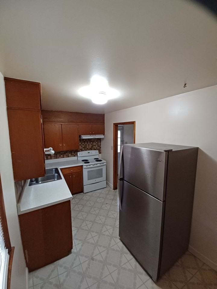 643 Sw Oakley Ave - Photo 5 of 15