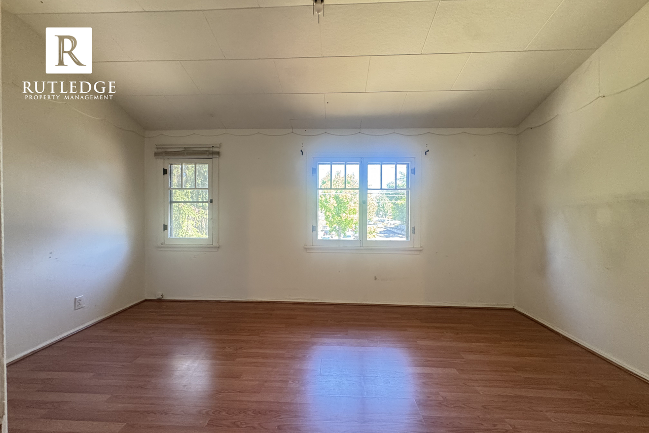 10 Willamette Ave #2 - Photo 6 of 11