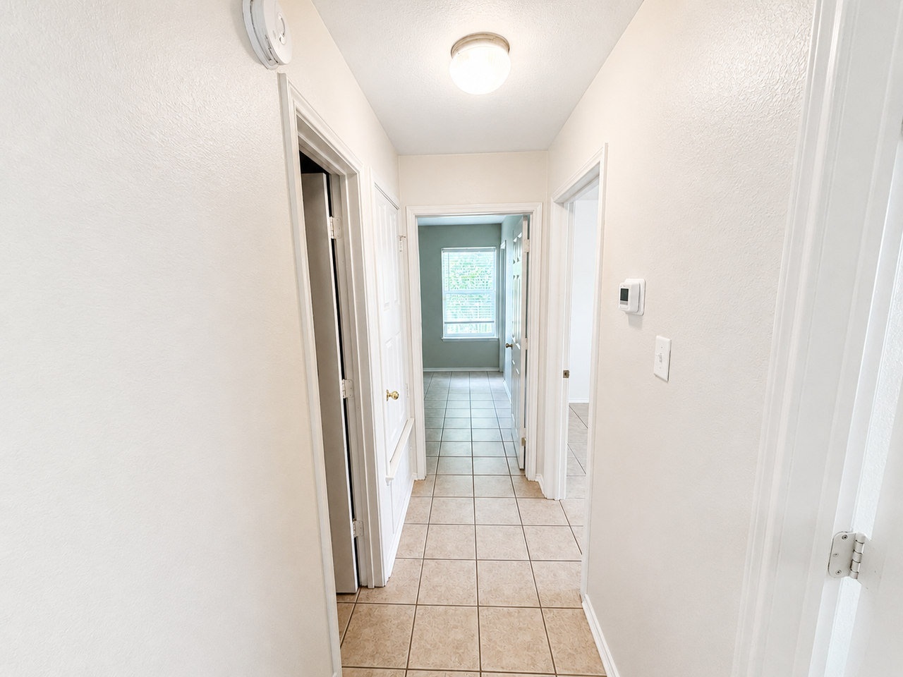 320 Jeff Gordon Dr - Photo 6 of 14