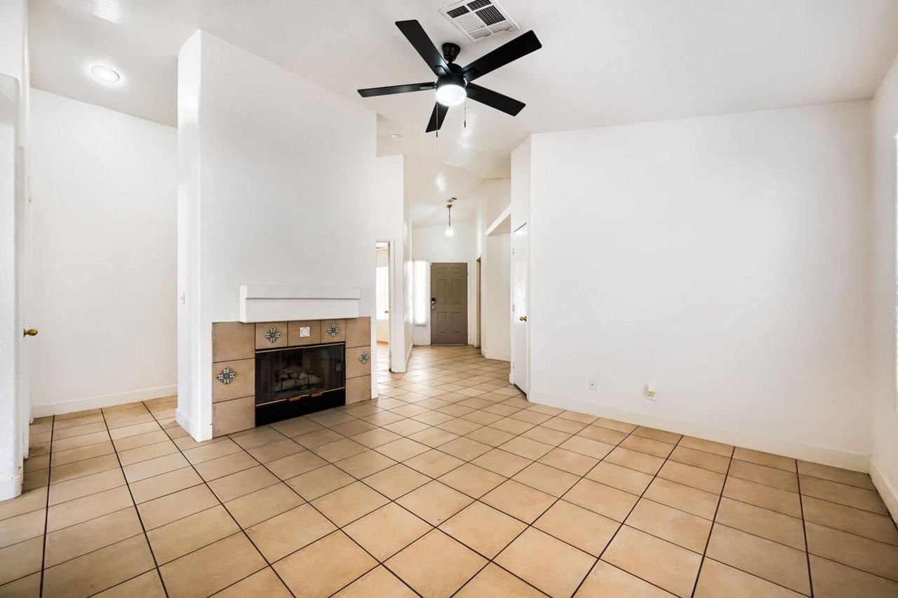 5737 Grand Entries Dr - Photo 2 of 18