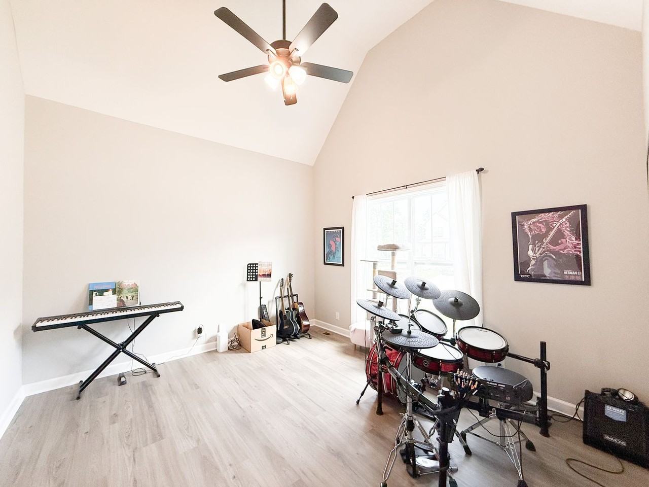 1597 Malone Way - Photo 2 of 17