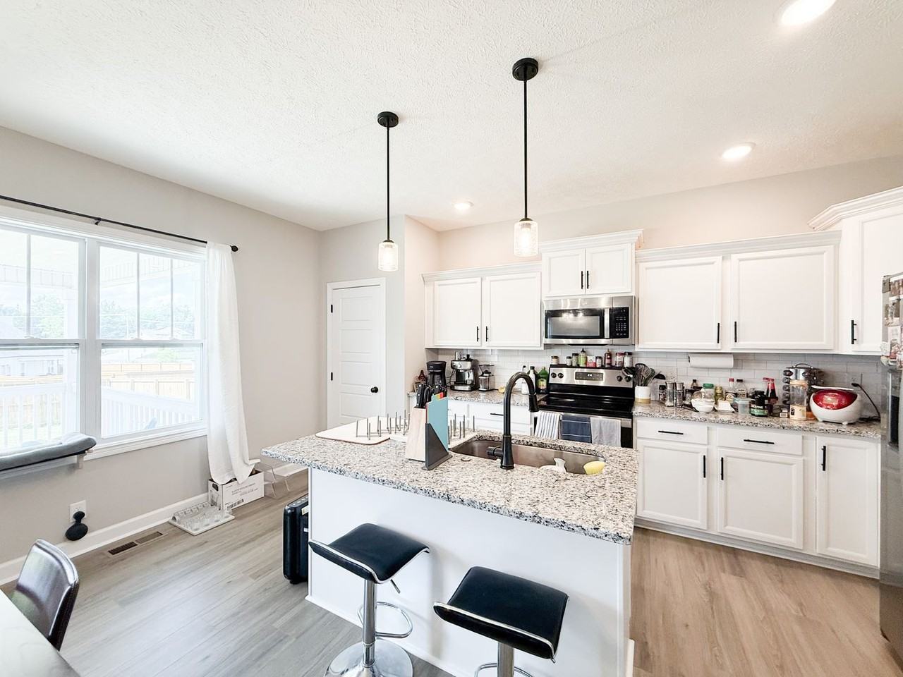 1597 Malone Way - Photo 5 of 17