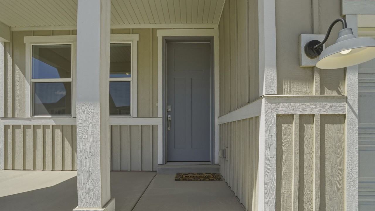 154 E Parade Ave - Photo 3 of 32