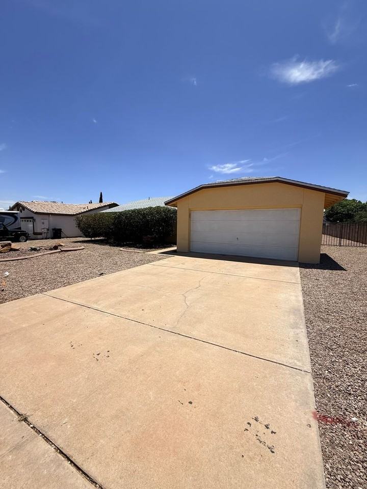 3700 Casper Dr - Photo 2 of 14