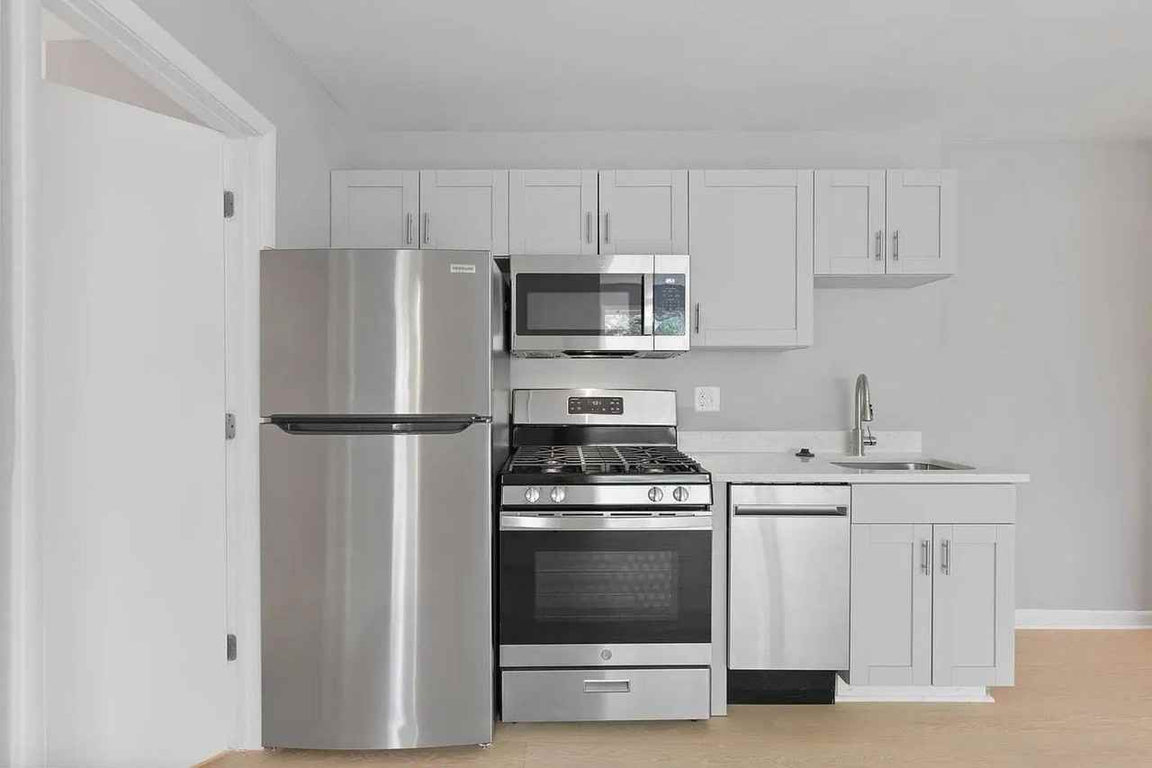 For Rent – Modern Apartments in Southeast DC  1953 19th Pl SE, Washington, DC 20020 - Photo 2 of 45