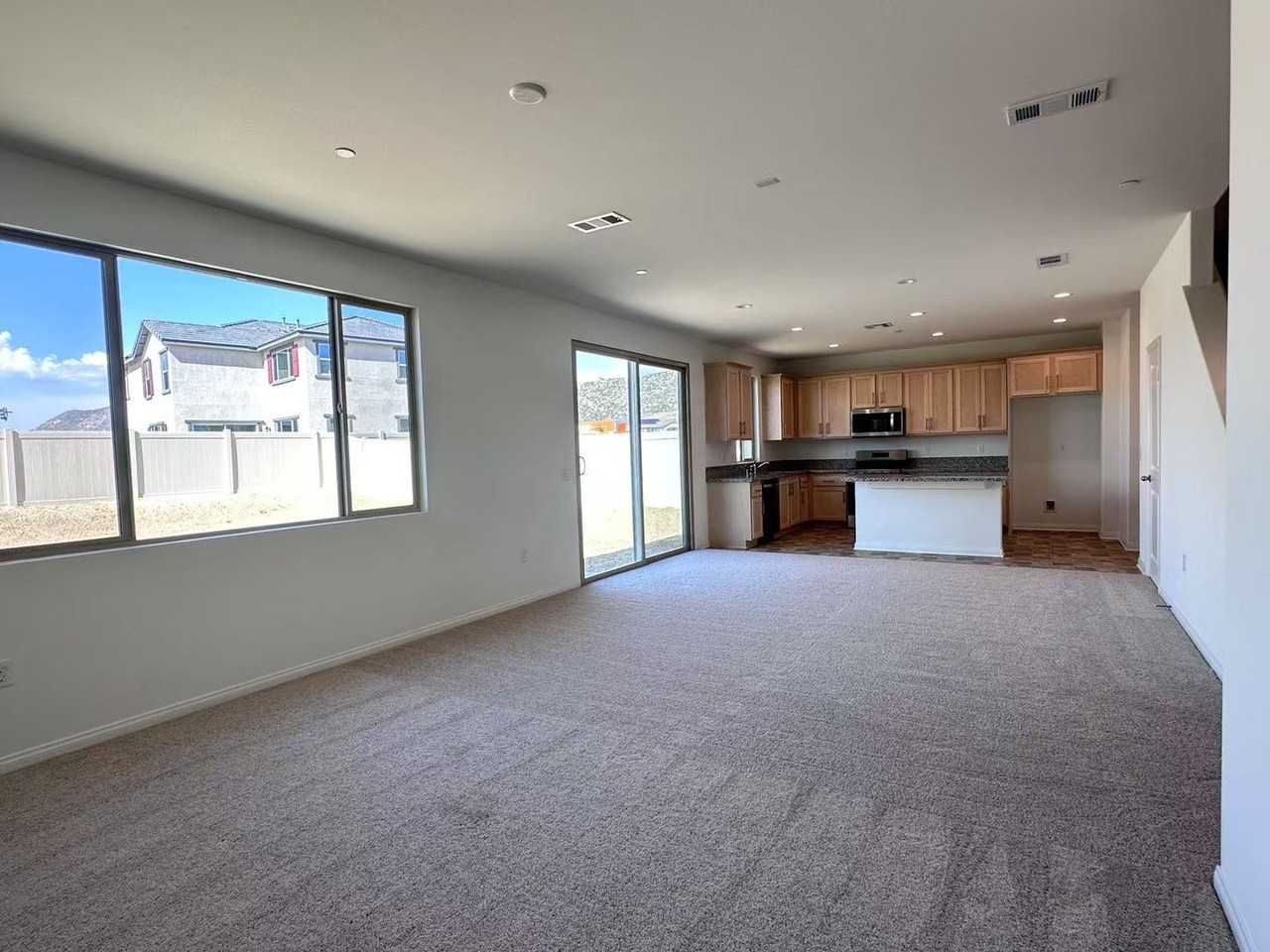 29662 Courage Ct - Photo 6 of 18