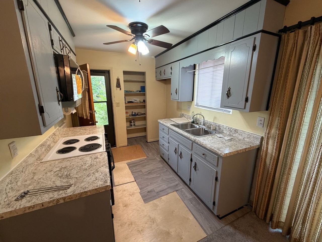 2803 Glenn Hills Dr - Photo 4 of 10