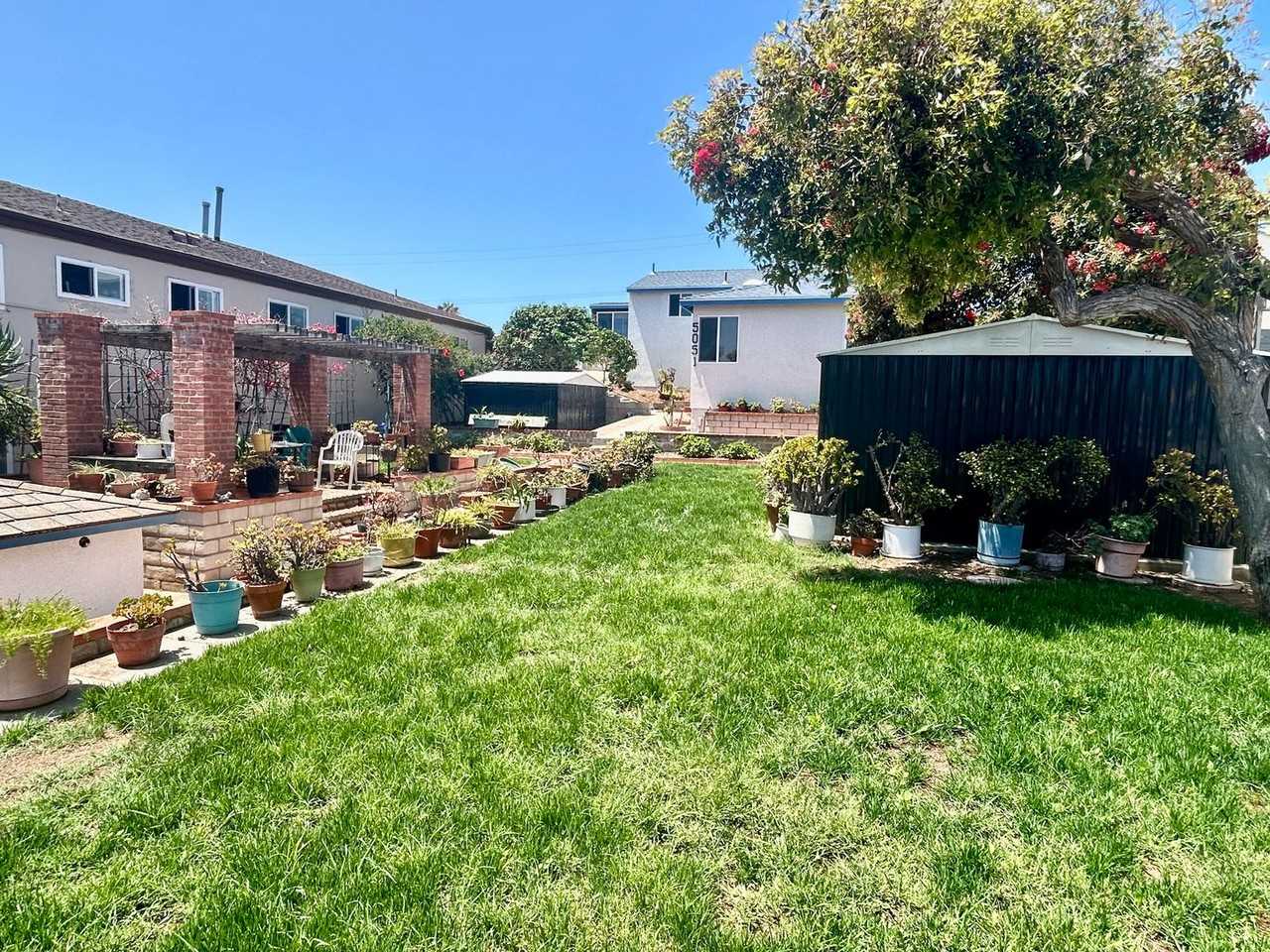 5051 Del Monte Ave - Photo 2 of 36