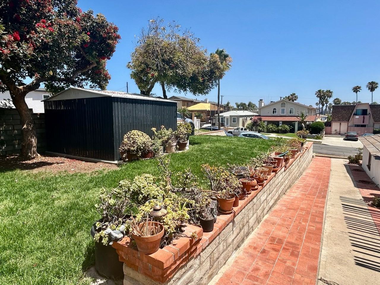 5051 Del Monte Ave - Photo 4 of 36