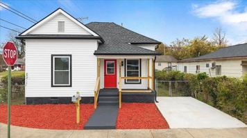 featured image of 1901 Walker Ave