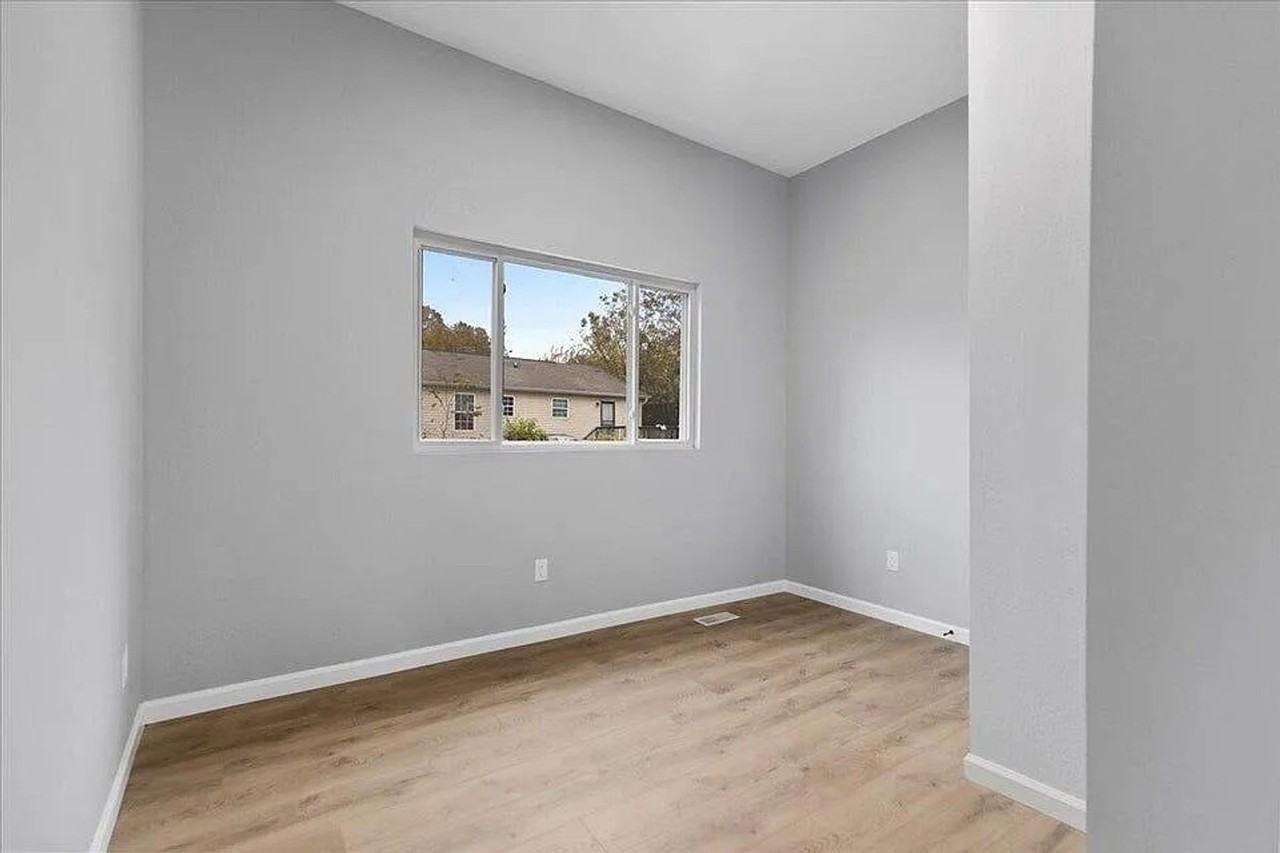 1901 Walker Ave - Photo 7 of 12
