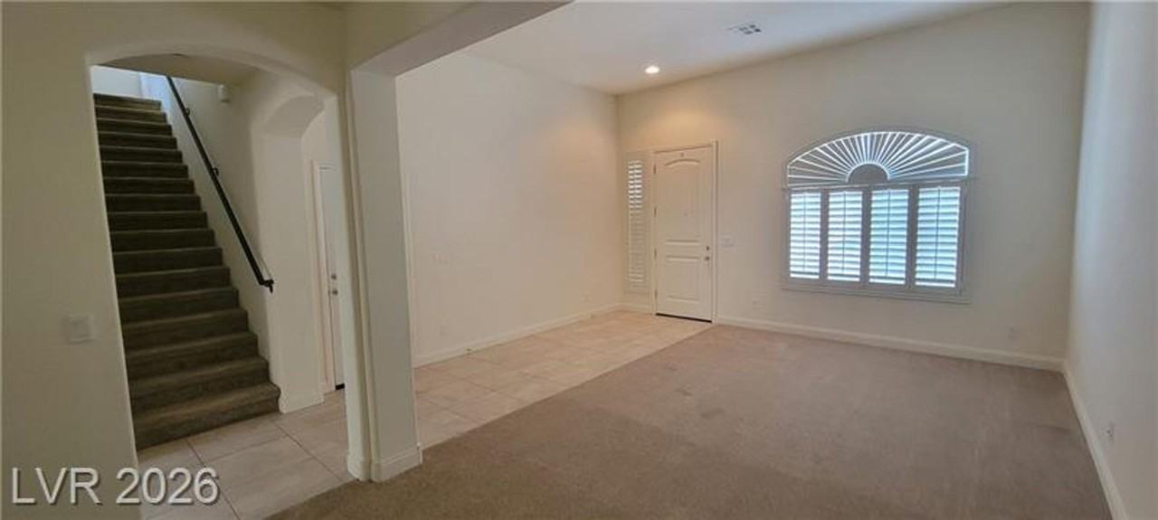 5862 W Haleh Ave - Photo 4 of 29