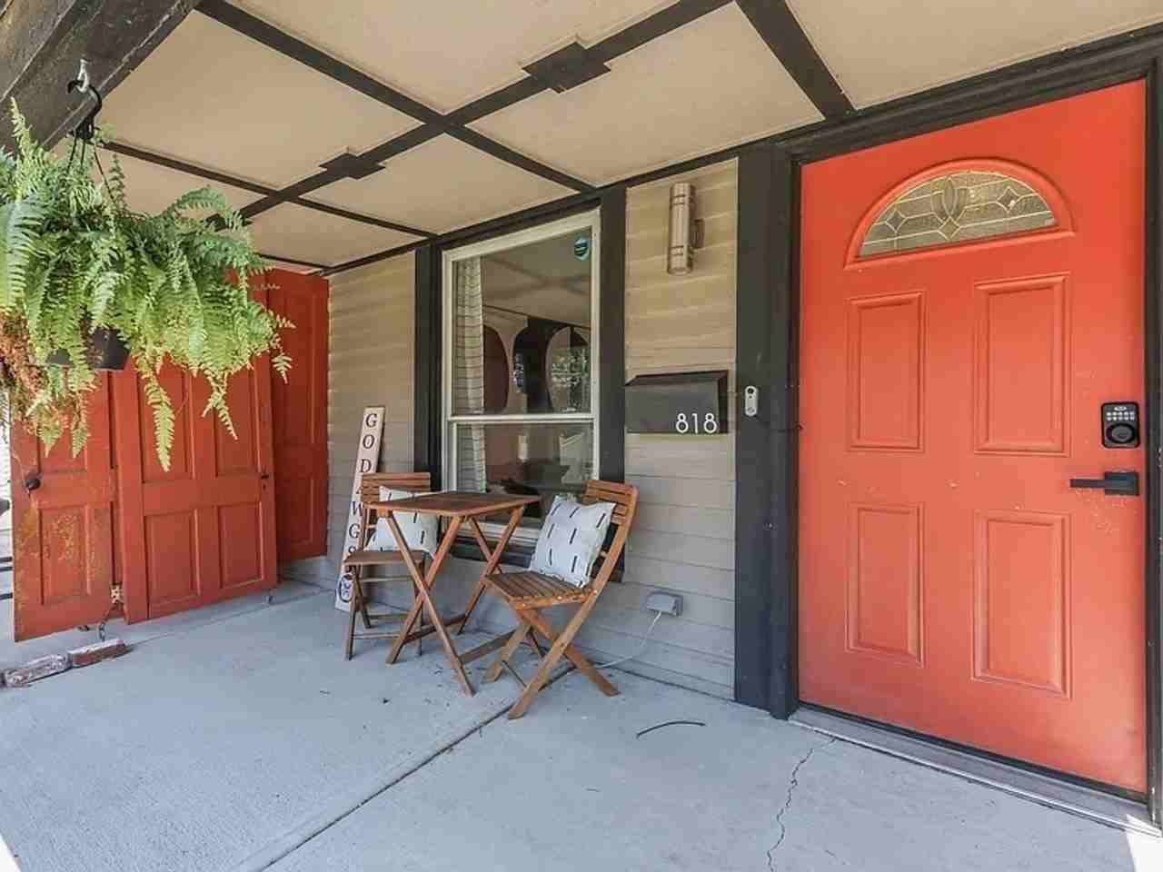 818 Parkway Ave - Photo 3 of 44