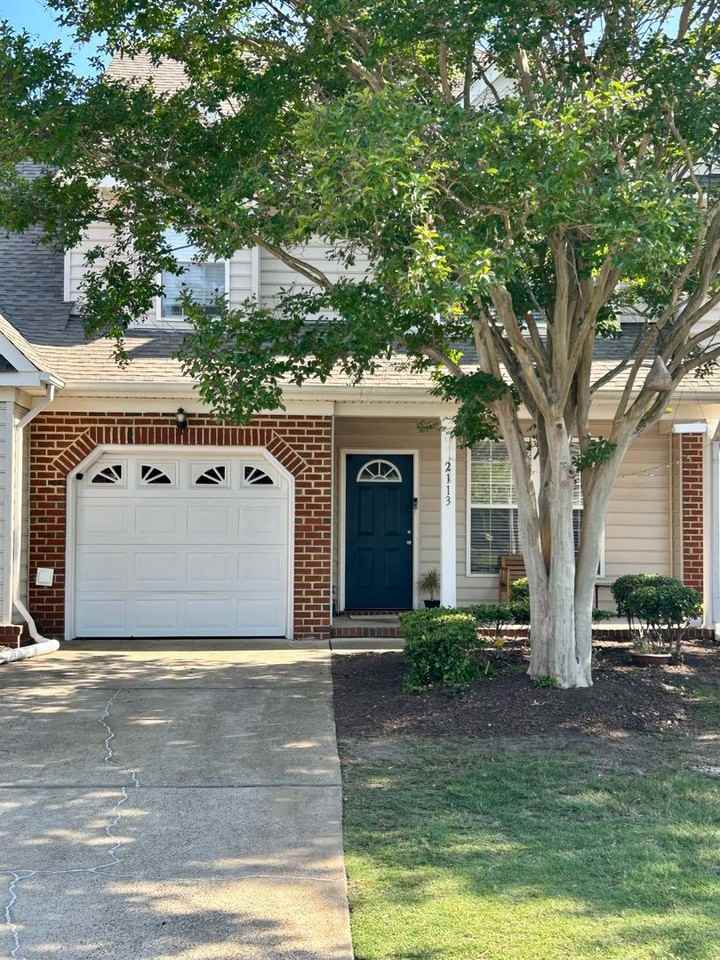 2113 Livingston St - Photo 2 of 29