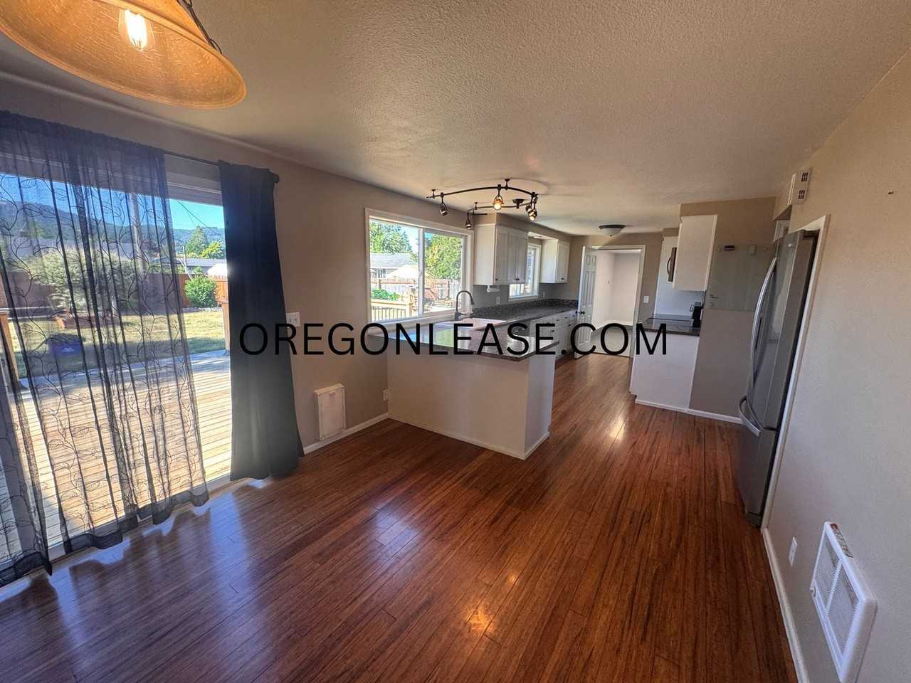 1710 Rambling Dr #1 - Photo 4 of 20