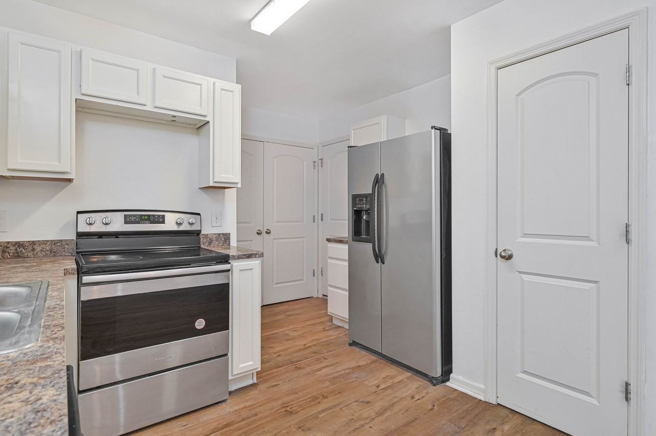 305 Nw 16th Pl - Photo 7 of 21