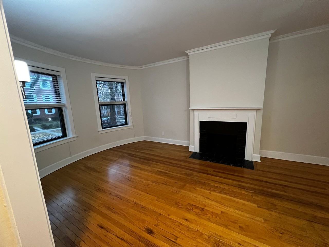 810 Michigan Ave #1L - Photo 2 of 27