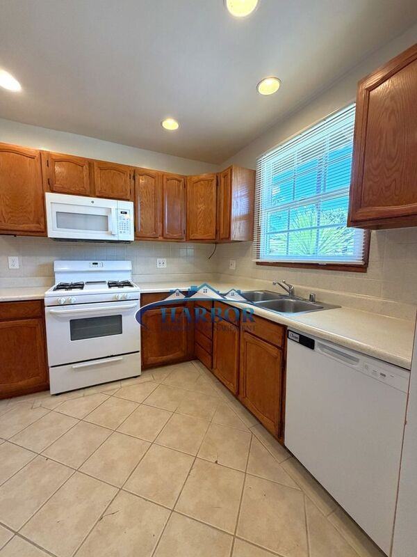1650 Park Ave #1650 - Photo 7 of 23