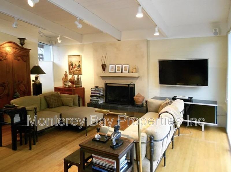438 Cliff Dr - Photo 3 of 8