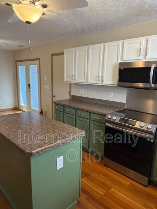 5625 Renner Rd - Photo 6 of 34