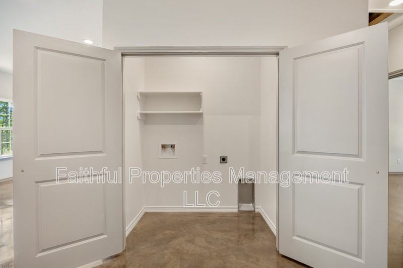 13554 Farm To Market Road - Photo 5 of 10