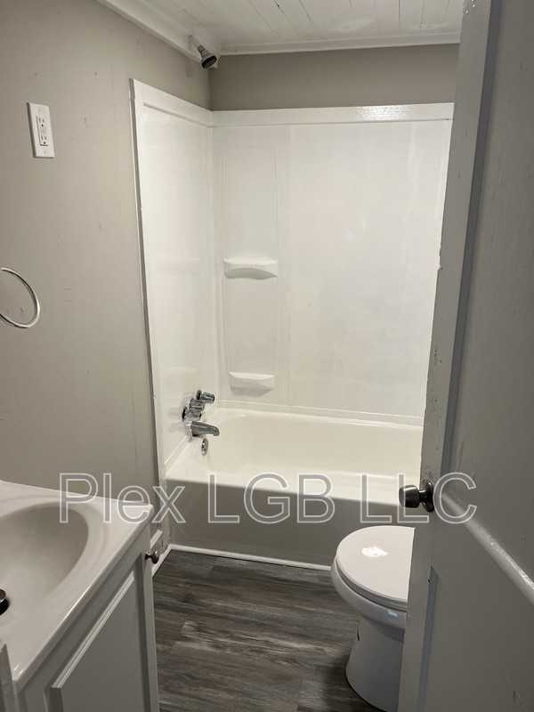 103 Mitchell Ave - Photo 2 of 4