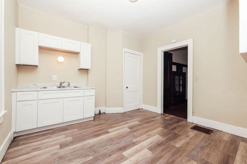 457/459 E Madison Ave #459 - Photo 7 of 10
