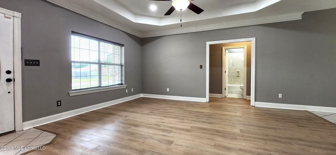 3254 Stonegate Cir - Photo 3 of 15