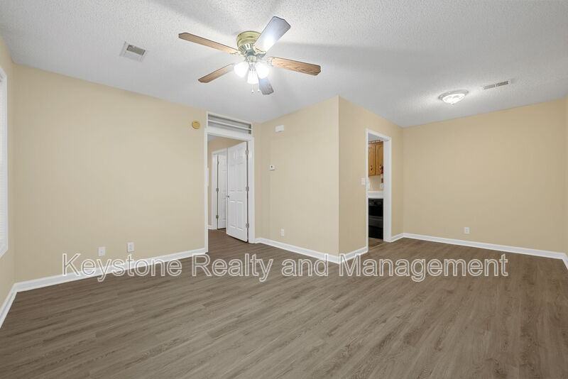 119 Mace Ln #202 - Photo 5 of 16
