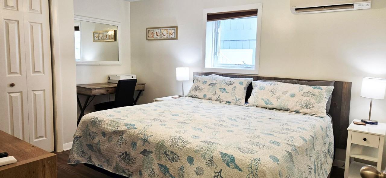 72 E Grand Ave #100 - Photo 3 of 37
