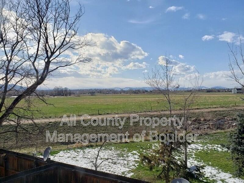 1808 Centaur Cir - Photo 2 of 3