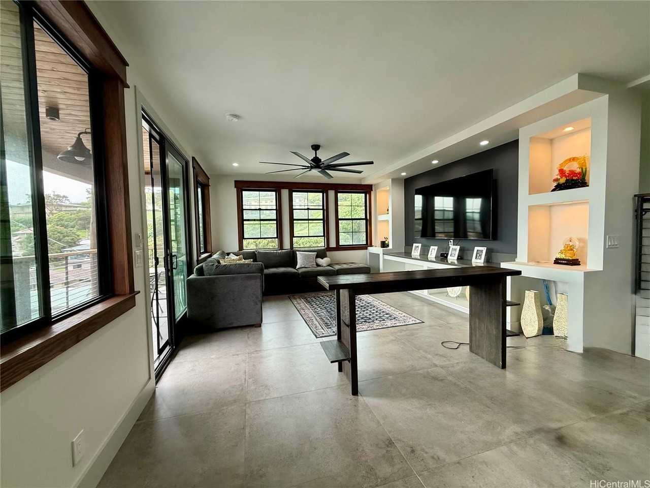 2184 Makanani Dr #1 - Photo 3 of 20