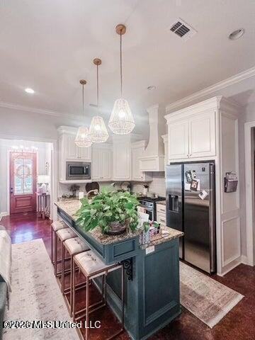 715 Chambord Dr - Photo 4 of 11