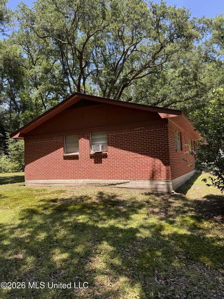 2937 Sam Kirkwood Rd - Photo 2 of 9