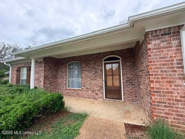 710 Wedgewood Ct - Photo 2 of 14