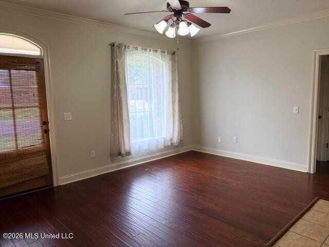 710 Wedgewood Ct - Photo 3 of 14