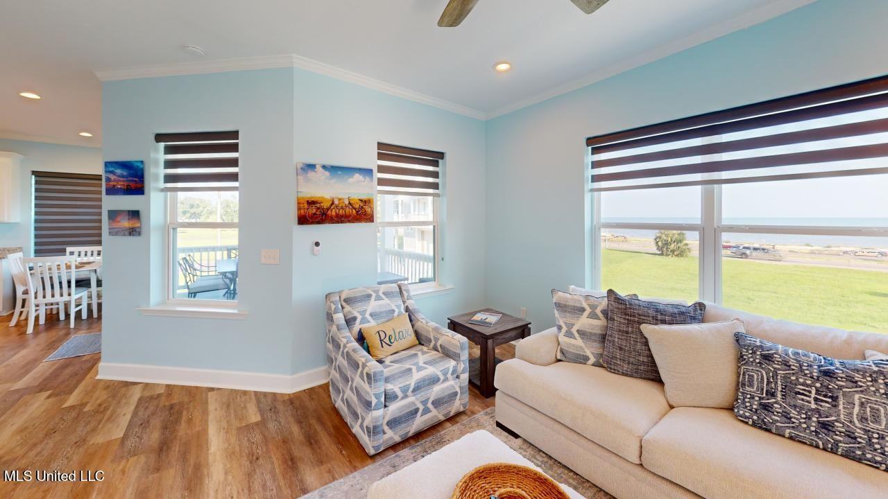 116 Acacia Ave - Photo 5 of 28